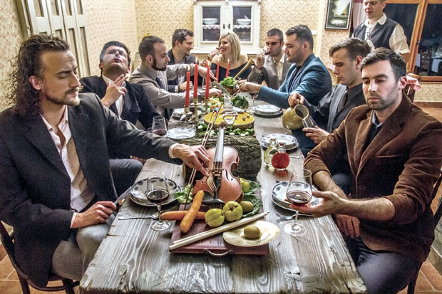 Ничим изазван најављују модно лето